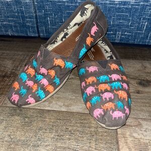 Toms Brown Elephant Print Women's Shoes